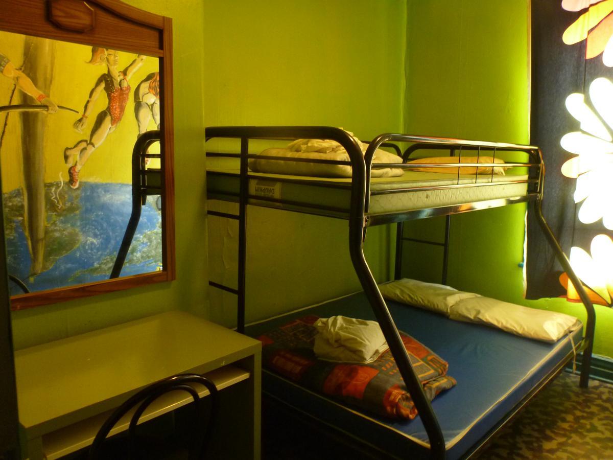 Ekono Hostel La Belle Planete Backpackers Downtown ควิเบกซิตี้ ภายนอก รูปภาพ